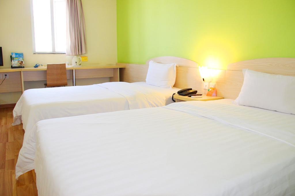 7Days Inn Beijing Zhongguan Village Suzhou Bridge Buitenkant foto